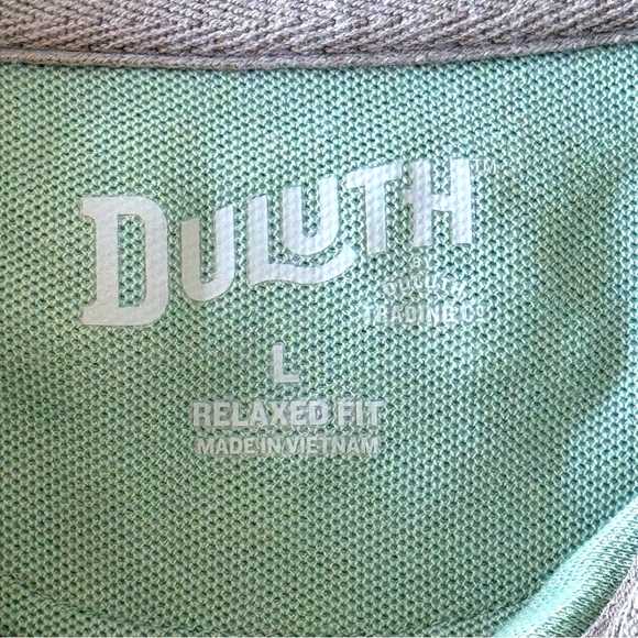 Duluth Trading Co Size Large Relaxed Fit Green Polo Shirt NWOT (never worn) - Picture 3 of 4
